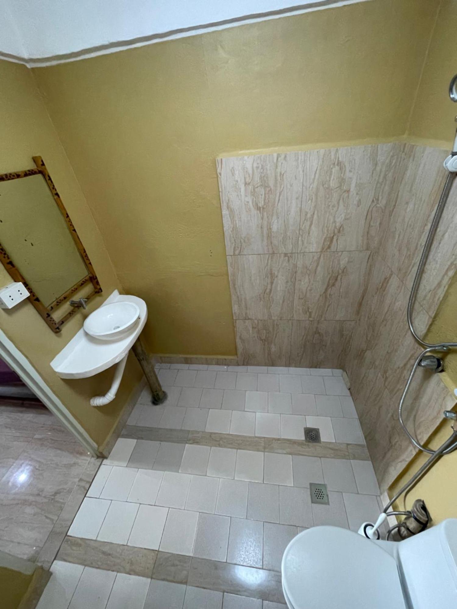 Voodoo House Bed & Breakfast Lalao Dış mekan fotoğraf